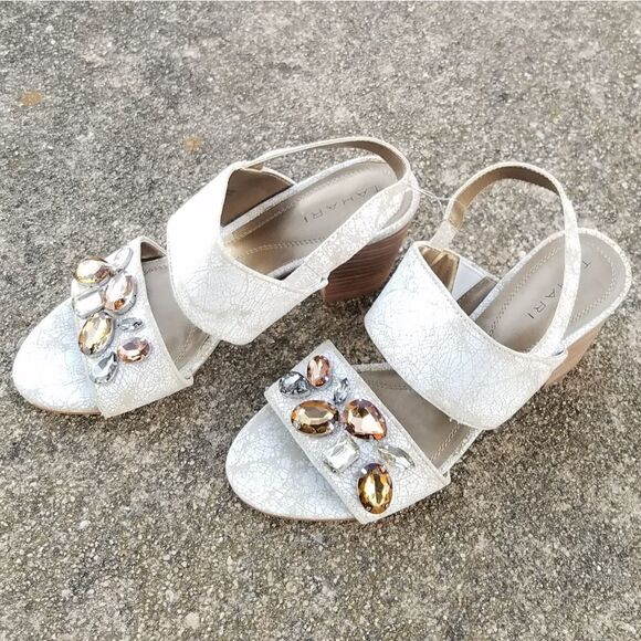 Tahari heels  - Picture 5 of 16